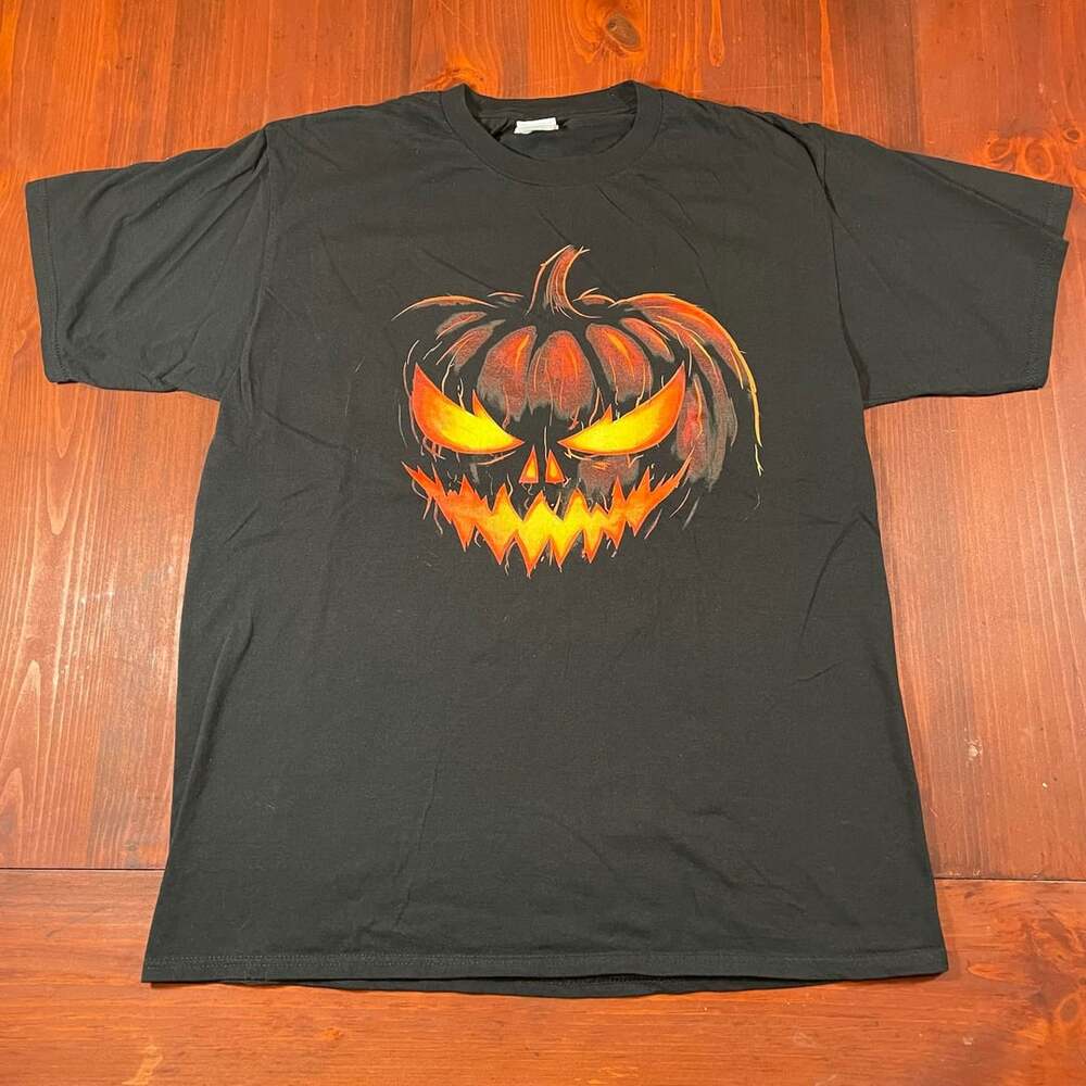 Port & Company Fan Favorite Halloween Jack-O-Lantern Size L Black T-Shirt